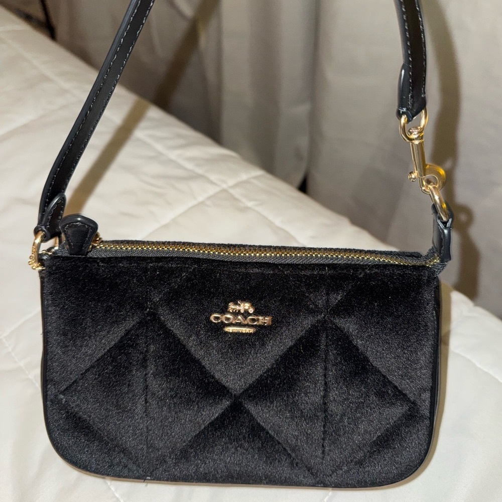 Nolita 19 COACH mini velvet collection
